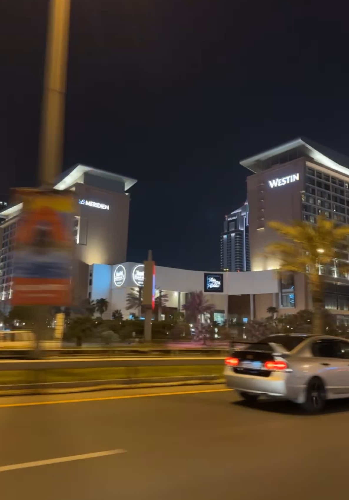 Night drive#vibes #bahrain #explore #foruyou #tiktok #peaceful 