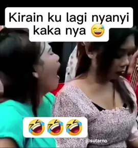 Assalamualaikum,santun siang ,salam ceria ,sehat dn bhgia slalu untuk kita semua Aamiin yra🤲🏻🙏🏻☺️ kirain lagi nyanyi kaka nya😂🤣🤭 #hanyahiburan  #video #lucu_ngakak  #fypage 