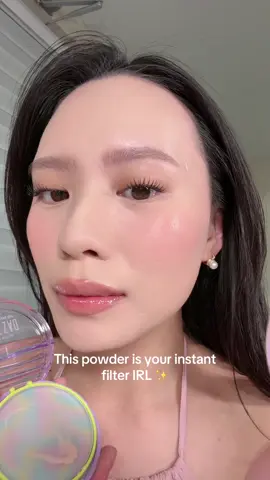 real life skin filter?💖 try this blurring and mattifying powder #invisiblepowder #oilyskin #dazzlemeph #flawlessmakeup 