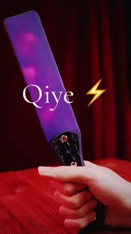 #QIYE #leatherwork #paddle #darkfashion #heatreactive #colorchange 