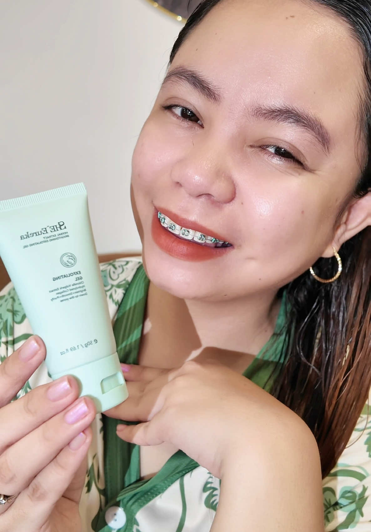 Naka promo na naman ngayon 😍 She Eureka Brightening Exfoliating Gel 😍💗 @skincare_PH_SHEEureka #SheEureka #ExfoliatingGel #fyp #foryoupage 