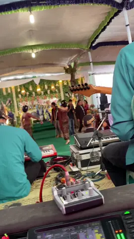 Ngambararumkangkuciwokatonmemanike#tjcampursari #elninoaudio #soundjenangan #fyp @Dek Shin @Ambarrr @TJ Campursari  