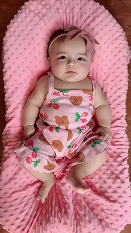 lucu banget singlet yg dipake Celine😬❤️🫶🏻🩷 #pakaianbayiperempuan #pakaianlucu #bayiimut #bayicantiklucu 