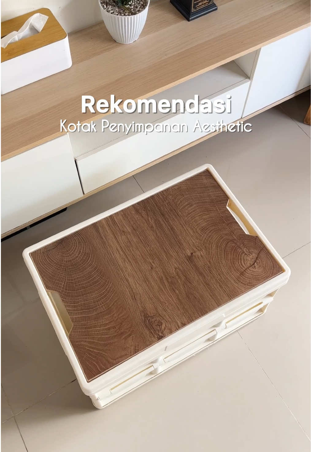 Akhirnyaa.. punya kotak penyimpanan sekaligus meja🫶 fungsional dapet modelnya juga cakep estetik ga pasaran😍 #mejalipat #mejaportable #storage #storagebox 