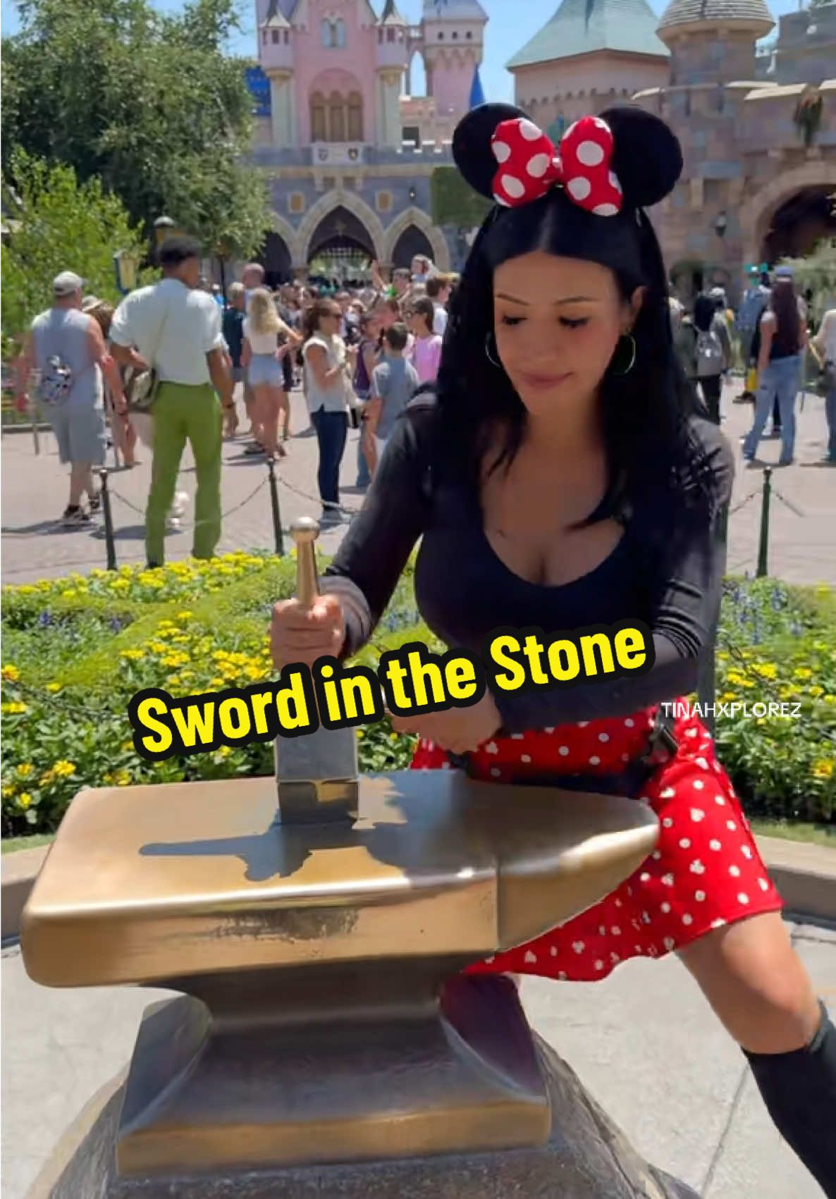 Minnie Mouse pulls the sword from the stone at Disneyland?! #onthisday #viral #disneylandtiktok #minniemouse #disneybound 