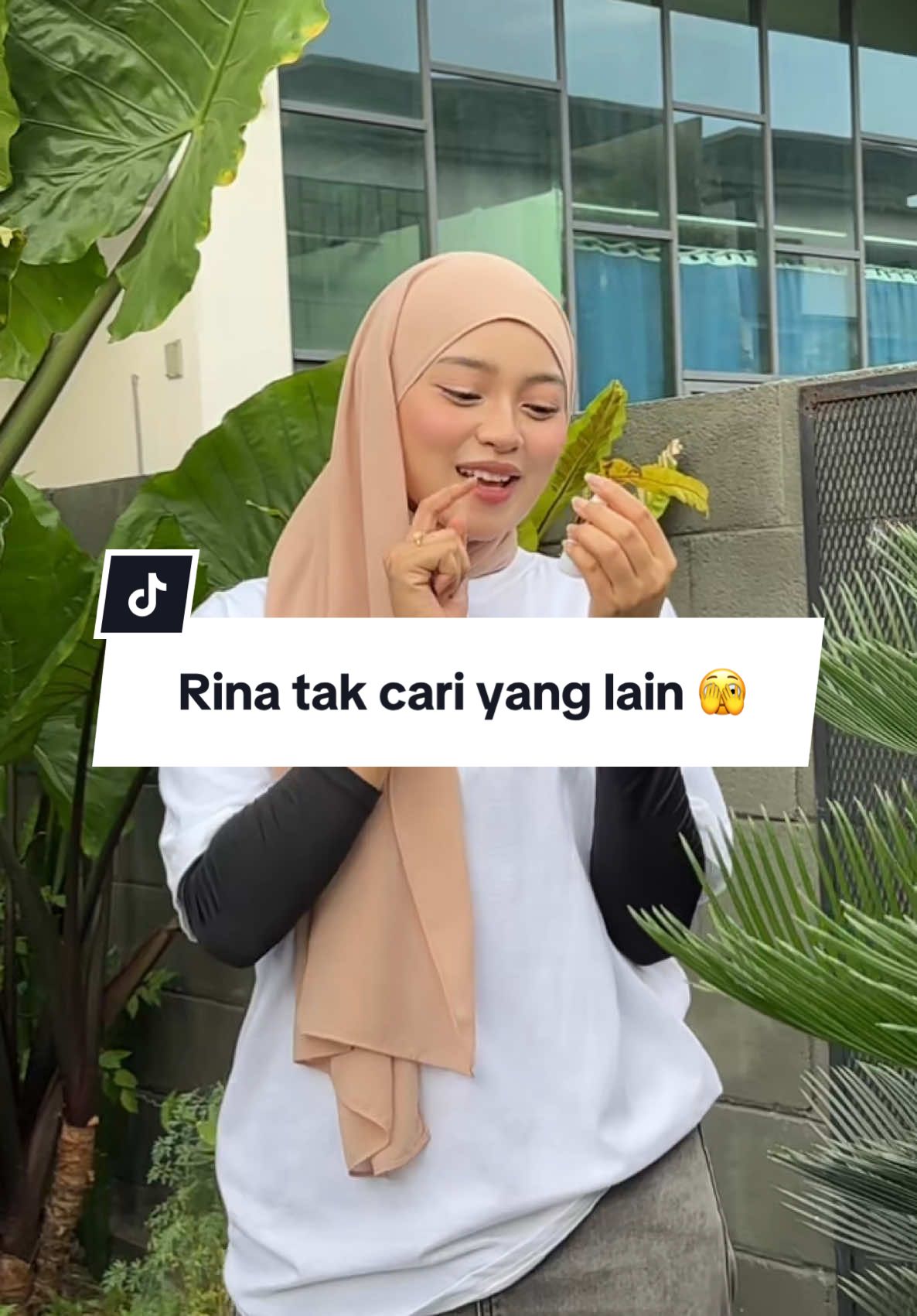 Memang dah jatuh cinta dengan Serum Pineapple Bromelain 🍍💛 #ensutouchskincare #ensutouchcosmetic #aisyahaiteam #rinaaiteam #aiteam #fypmalaysia #masukberandafyp #foryoupage #fyp 