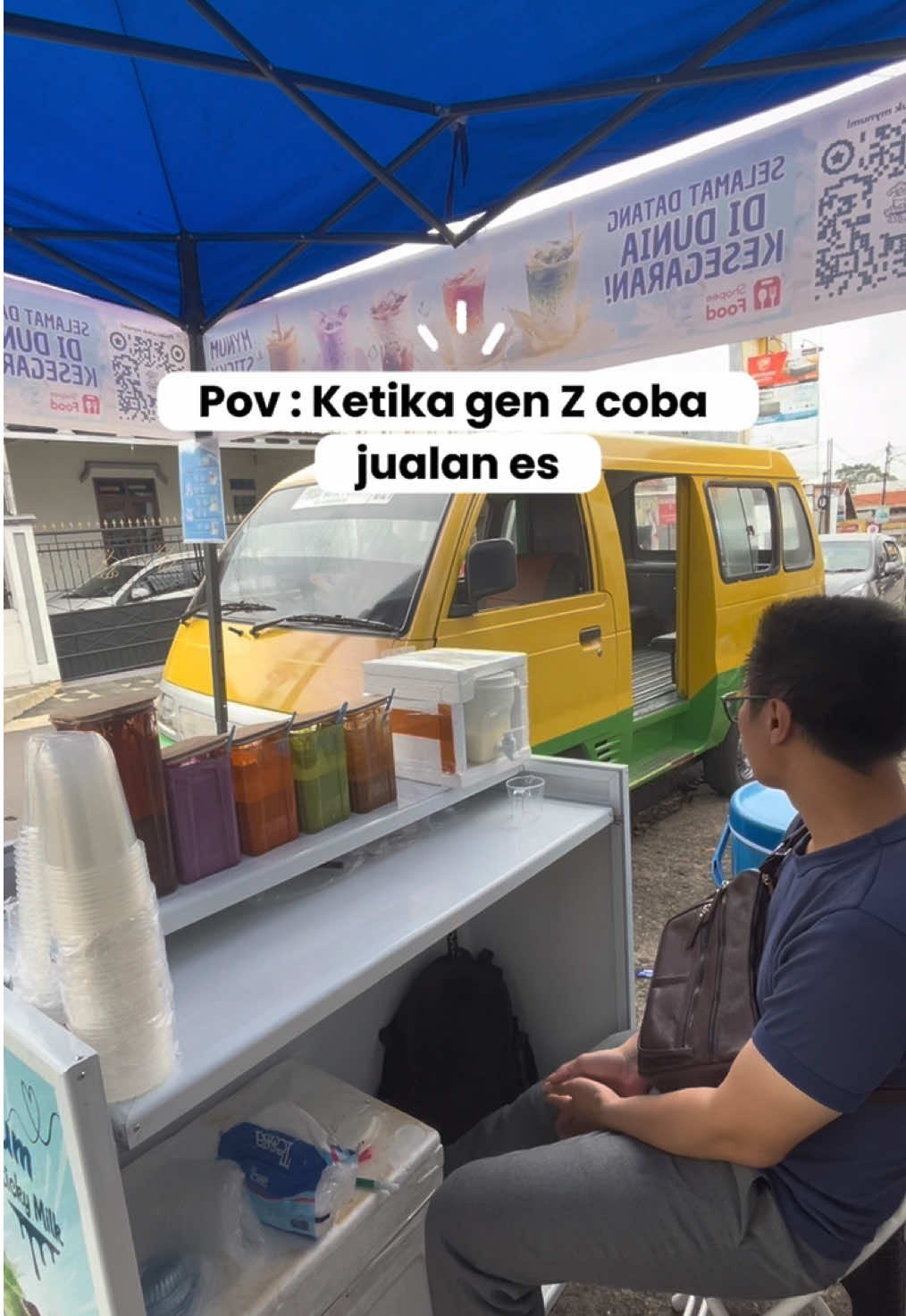 🥤 Ngemil Manis Biar Mood Membaik? Cobain Sticky Milk… Minuman segar manis legit yang bikin hari kamu auto happy! 🤍 📍 Lokasi: Perempatan Jl. Ahmad Yani, arah ke Masjid Syi’arul Islam, Kuningan. 🕙 Jam buka: 10.00 – 17.00 WIB (Online & Offline) 📦 Pesan online? Bisa banget! kami ada di shopeefood ya! 📲 Bisa juga DM ya, atau mampir langsung dan rasain manisnya Sticky Milk favorit Gen Z! 😋 #StickyMilkKuningan #MinumanHits #KuninganVibes #NgemilManis #masyaallahtabarakkallah 