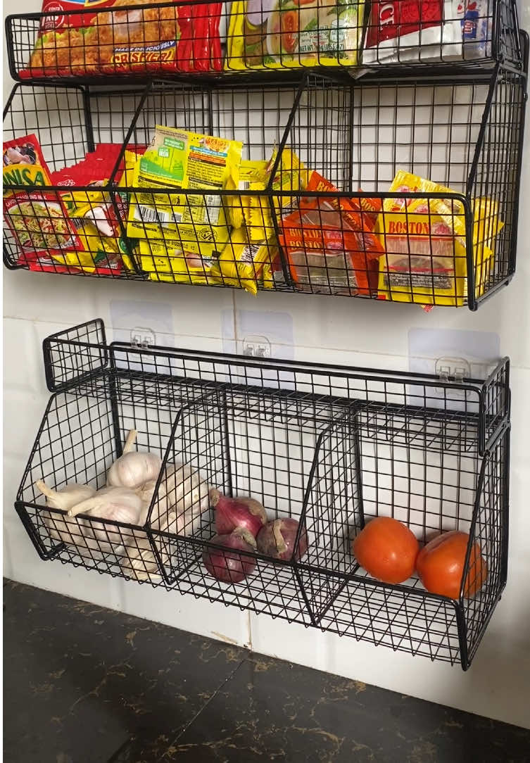 kitchen wall-mounted rack ✨ #kitchenrack #wallmountedrack #fyp #condimentsorganizer 