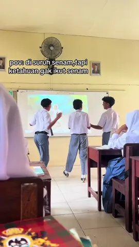 😭 #kelas10sma#fypage 