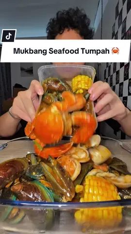 kenapa yah namanya seafood tumpah? 🐟🐠🦀🐙 #mukbang #mukbangasmr #seafoodmukbang #seafoodtumpah #seafood 