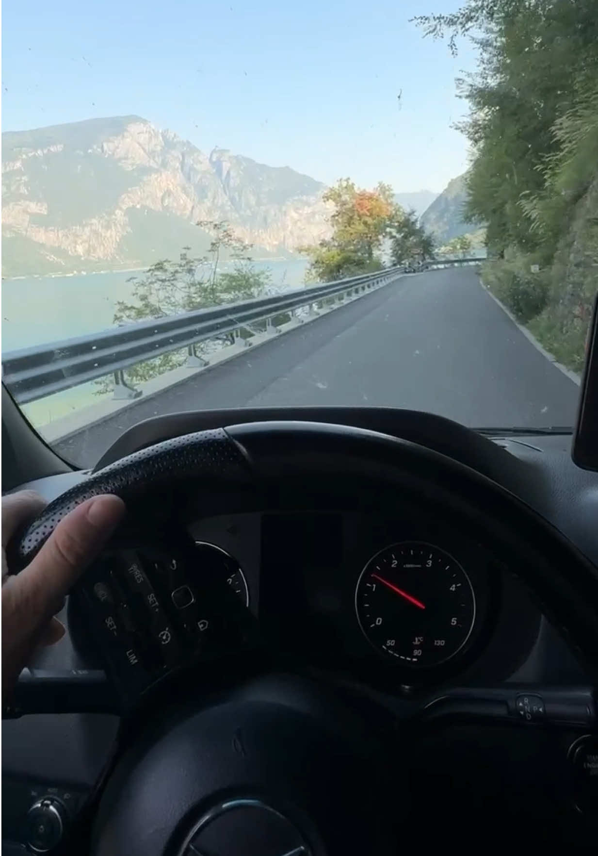 🇺🇦Україна - Італія🇮🇹 Пасажирські перевезення  Беремо передачі📦 Водії з досвідом 😎 Безкоштовне бронювання ✅ #italbus_7072 #рекомендації #пасажирськіперевезення #надійніперевезення #бусоводиукраїни💪✌️👍👌🇺🇦 