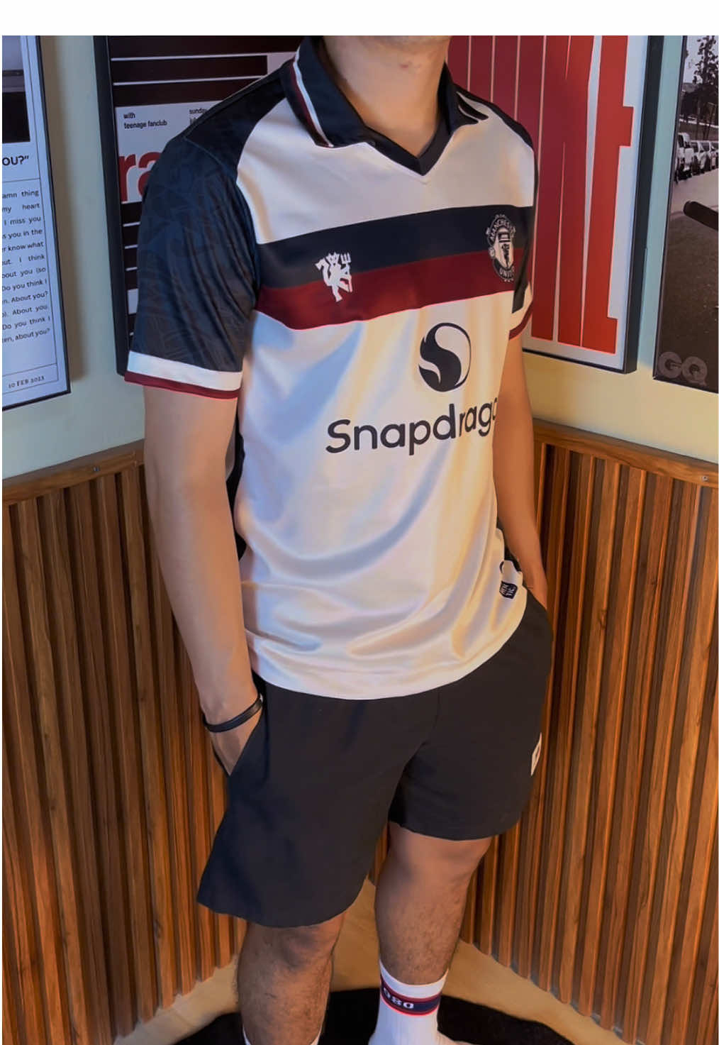 Jersey Vintage Manchester united Cream Snapdragon 🔥 🔥 🔥 #jersey #fyp #vintage #jerseybola #manchesterunited 