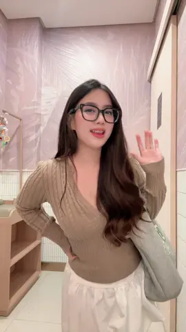 wearing Blair Cable Knit from @wearcozee 🤍