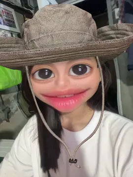 me with this silly filter against the world ✌️