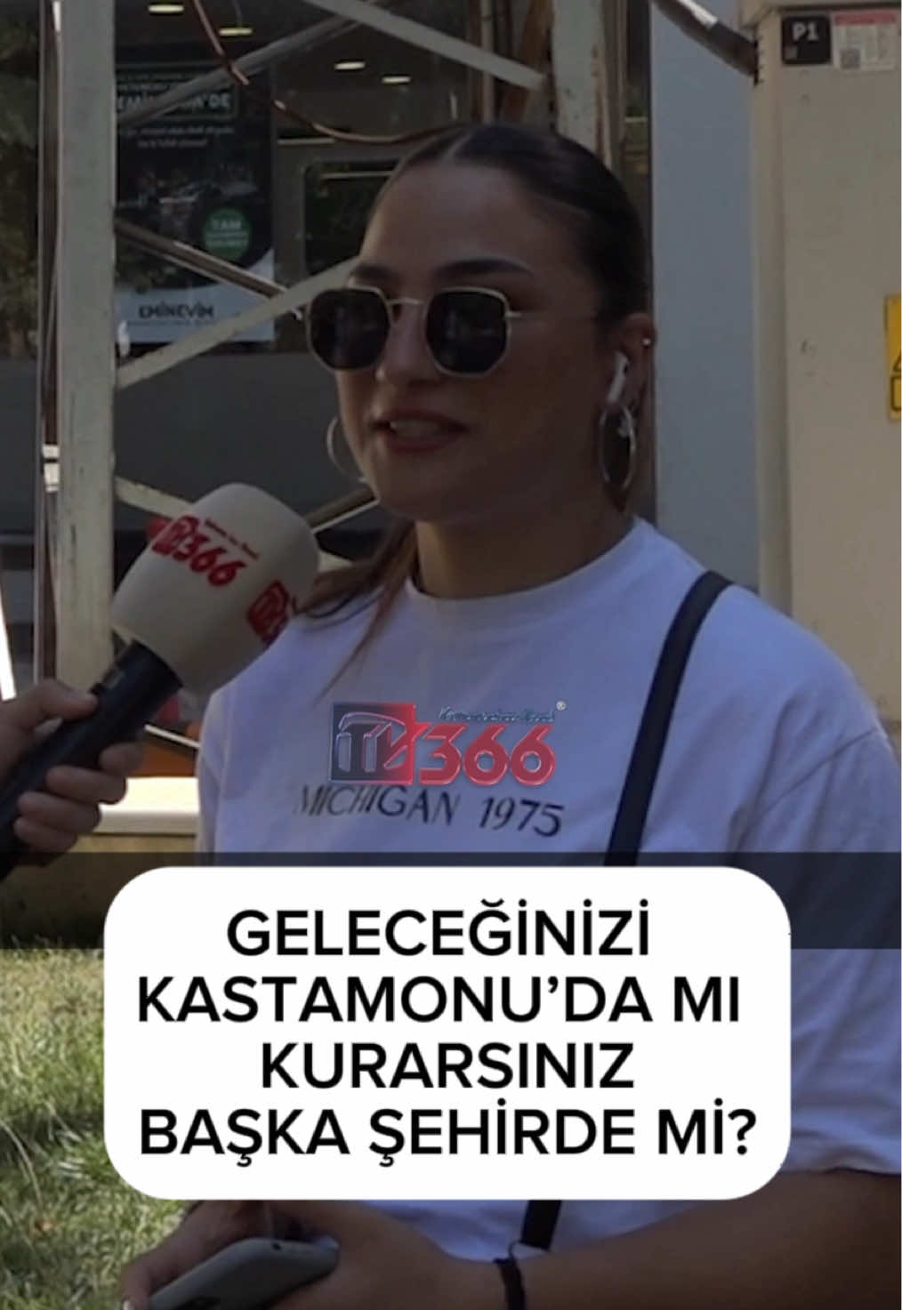 Gençlere Sorduk | Geleceğinizi Kastamonu’da mı kurmak isterseniz, ilk fırsatta başka şehre mi giderseniz? Videonun tamamını TV366 YouTube Kanalından izleyebilirsiniz.  Sizde düşüncelerinizi belirtmeyi ve bizi takip etmeyi unutmayınız, izlediğiniz için teşekkür ederiz. #SokakRöportajı #Kastamonu #KastamonuHaber #TV366 #Kastamonuİstiklal