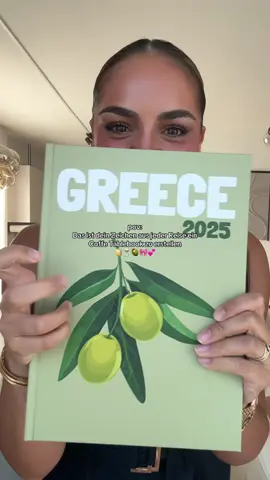 Ein coffeetable Book für immer 🥹💗 habe diesmal ein dickeres von unserer letzten Griechenland Reise erstellt. Wenn ihr ein Tutorial dafür haben wollt, dann schreibt „Tutorial“ in die Kommentare ✨📔 ____ #CoffeeTableBook #PhotoBook #TravelPhotoBook #ArtBook #PhotographyBook                         