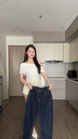 Quần Jean dáng dài mấy bà m7 cũng bon chen thoải mái nha  #dvanh #viral #aaajeans #quanjeannu #reviewquanao 