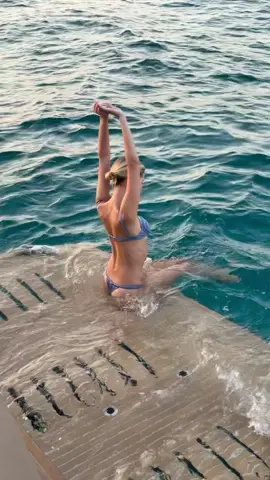 Wave after wave 💙