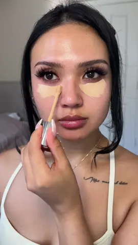 the perfect loose powder for dry skin is from kosas imo 😗 i feel like i can use very little to set my under eyes!! products used: @Haus Labs by Lady Gaga concealer - 21  @Morphe Cosmetics cream bronzer - ignite @DanessaMyricksBeauty skin tint - 6 @BASMA Beauty cream blush - cherry red  @Kosas loose powder - candy @makeupbymario bronzer - medium @caliray beauty setting spray @Kylie Cosmetics lip liner - coconut @Tower 28 Beauty gloss - oat brushes: @BK Beauty Brushes N14, 110, 104 makeup by mario - F4 @LAWLESS Beauty foundation brush #MakeupRoutine #grwm #fyp #makeup #softglam 