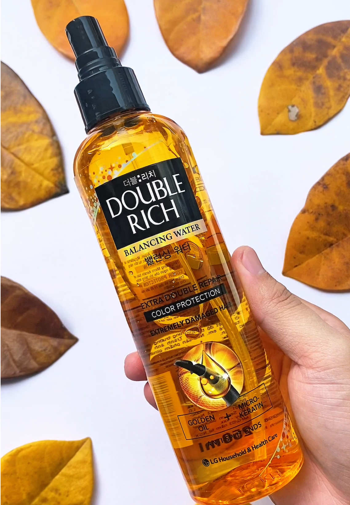 Mùi thơm dịu nhẹ, dưỡng chất đậm đặc – Double Rich Balancing Water giúp mái tó.c nhuộm của bạn luôn bồng bềnh và óng ả. #xitduongtoc #doublerich 