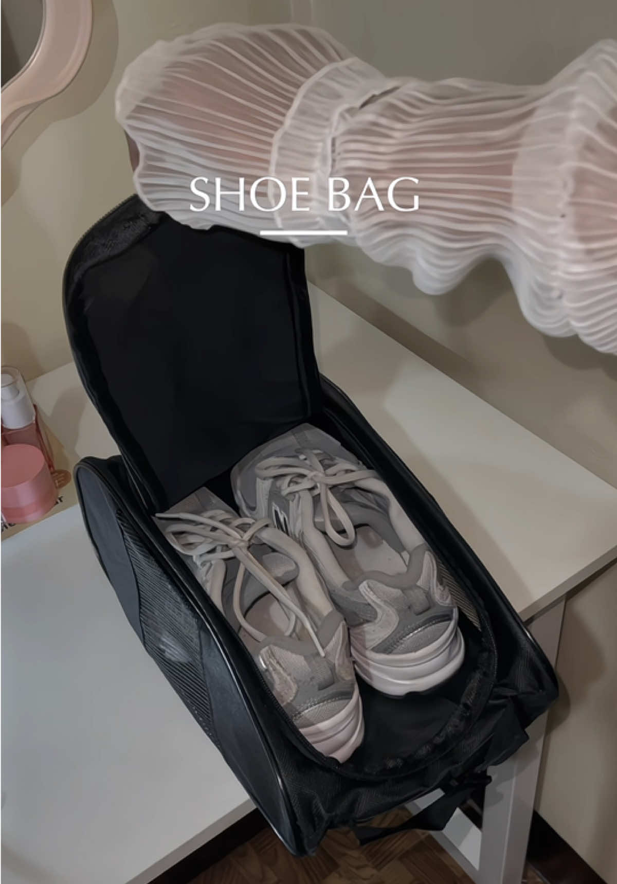 SHOE BAG/POUCH! 👟🧳 #shoebag #shoepouch #bagforshoes #basketballshoebag #travelshoebags #waterproof 