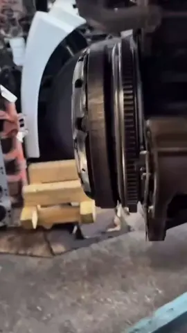 Cagadas Automotivas 🙉🙈 . #mechanic #mechaniclife #mechanicproblems #automotive #car 