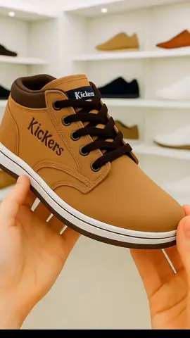 Sepatu Boot Pria, Model simple dan elegan mengikuti trend terbaru, kualitas bagus dengan harga terjangkau. Sepatu keren  #sepatupria #sepatuboot #sepatusneakers #bandunghits #OOTD 