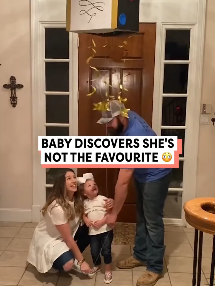 The moment a boy mom was born 😅 (@ashleeybjaames) #genderreveal #genderrevealfail #fail #gonewrong #favoritechild #eldestdaughter