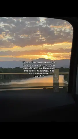 🙇🏻‍♂️🙌🏻#versiculosbiblicos #pordosol #biblia #Jesus #Deus 