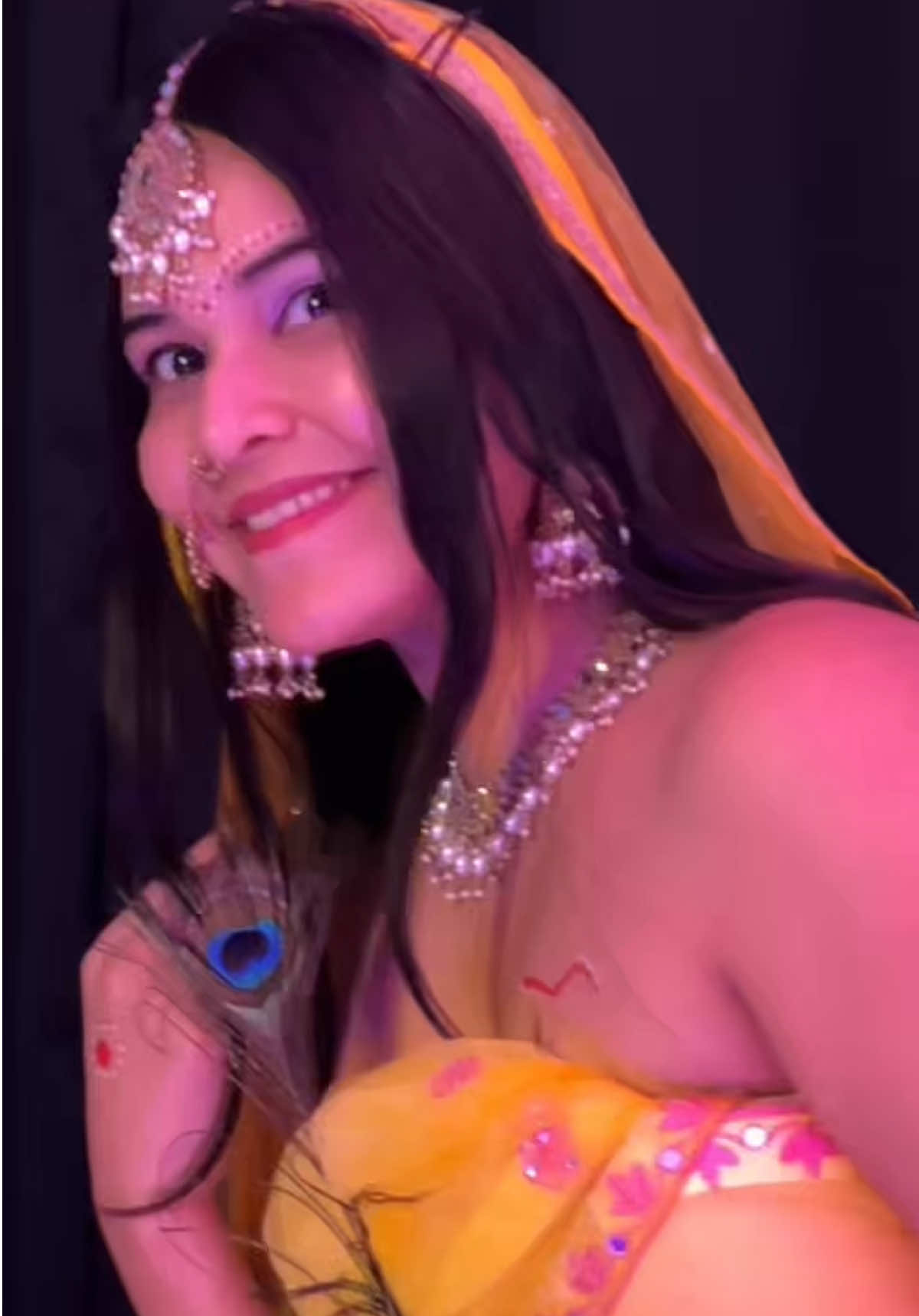 Woh Radha Hai 🦚  #thedanceartistry #dancewithtda #dancenow #mauritiusisland #semiclassical #semiclassicaldance #semiclassicalchoreography #mauritiustiktok #reels__tiktok #radhakrishna #radharani #fypmauritius #fypdance #dancemauritius #versatiledancer #bollywoodgirl #mauritiusforyou #mauritiusbollywood #feminineaura #barsana #vrindavan #divinelove #mauritius🇲🇺 #mauritius_tiktok 