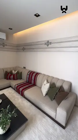 تنفيذنا لملحق خارجي  بطراز حديث ولمسات نجدية توحي بالاصاله ✨ مقاس الملحق ٣.٢٠ في ٤.٨٠ وارتفاع الجلسه ٢٥ سم 👍🏼 . . . . . . . . . . . . . . . . . #ديكور #ديكورات #كنب #ملحق #اثاث                    