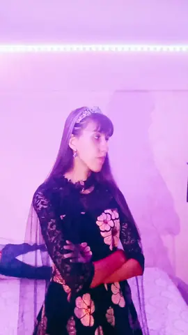 #королева #рекомендации  Какой-то из элиты не считает меня королевой