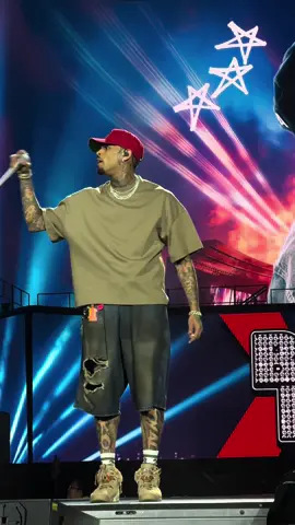 my videos just too good not to share with yall #breezybowl #breezybowlphilly #chrisbrown @chrisbrownofficial 