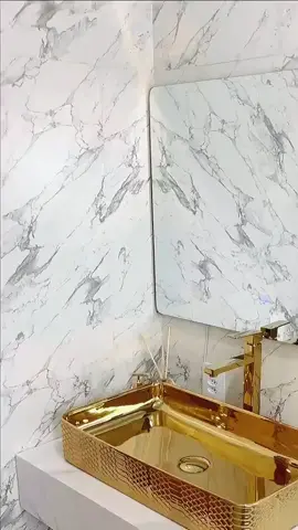 ✨ Dê uma olhada nessa Cuba Pia de Louça Luxo Gold 61x35cm por apenas R$959,00! Um toque de elegância para seu banheiro 🛁💛 Compre agora na Shopee! https://s.shopee.com.br/1BC6N7ByI8 #CubaDeApoio #PiaBanheiroLuxo #DecoraçãoBanheiro #ShopeeBrasil