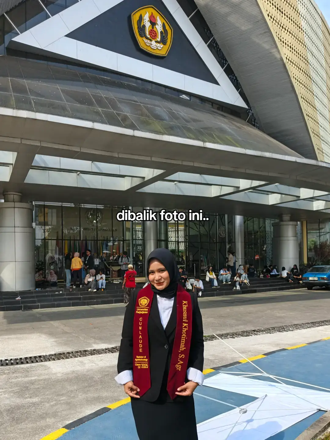 masih sedih sampe sekarang pas inget awal masuk unpad bbrp orang mendiskriminasikan pekerjaan bapak dan bilang 