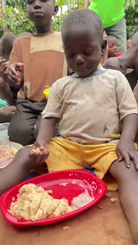 Feeding hungry orphan children. #feeding #children #hunger #africa # Love
