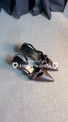 definisi cantik ga perlu beli yg mahal🫶🏻🤎 gilaa ini sihh lebih dari cantikkk🥹 produk @FinlynFashion ga pernal gagal  #heelswanita #heelsaddict #heelskondangan #heelspesta #heelscantik 