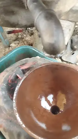 للجوده عنوان هذا التصنيع في مراحله الاوليه ترقبوا المرحله الثانيه بعد التكرير متوفر بنزين سيارات نخب اول 91  وبنزين للدرجات الناريه والتكاتك  مشغل العاروقي للسولار الصناعي  من رحم المعاناه نصنع النور