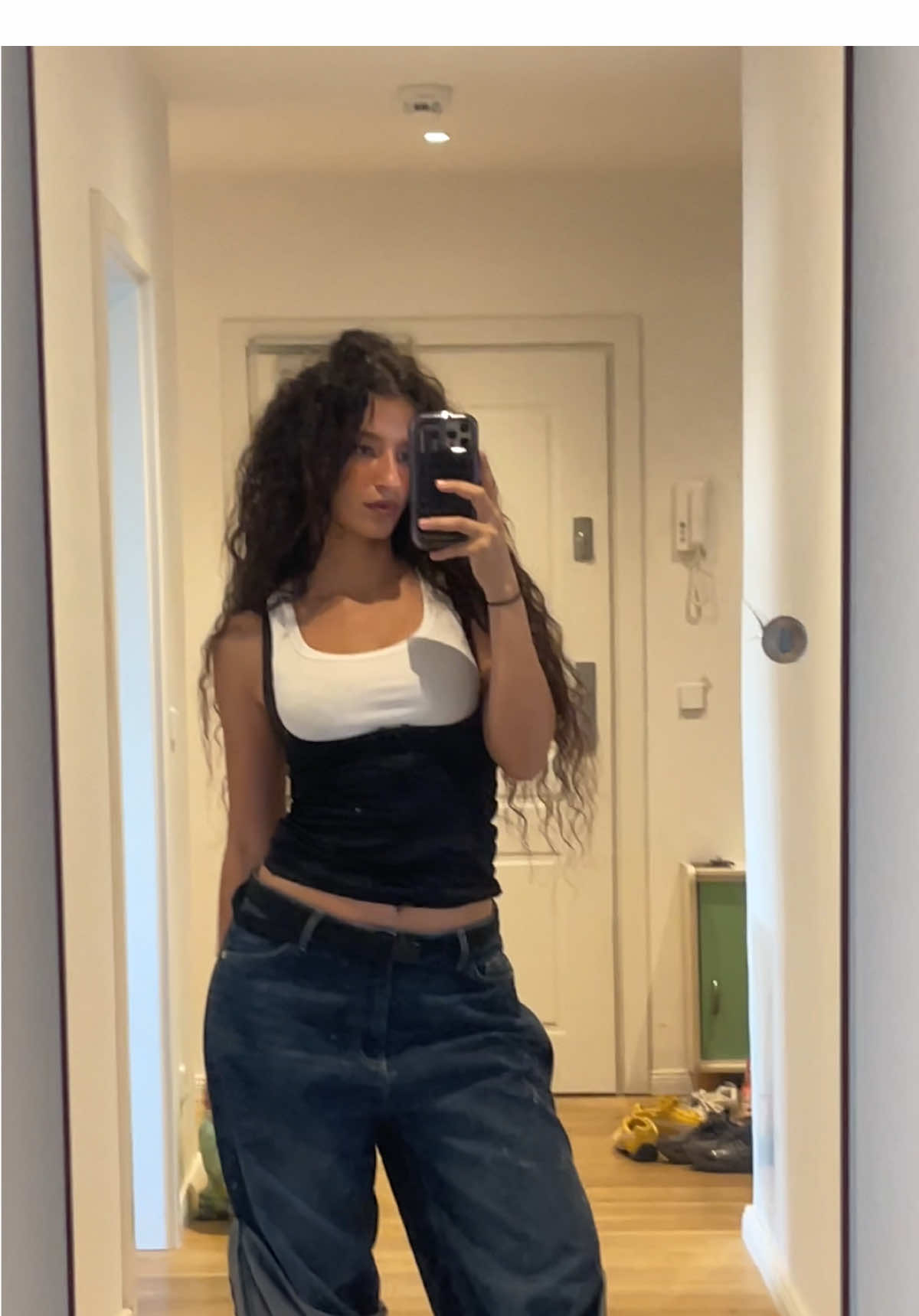 ‏هأقابل حبة من منكم في برلين النهارده🥺💗🦋 الي عارف عارف ، يلا بيناااااااا