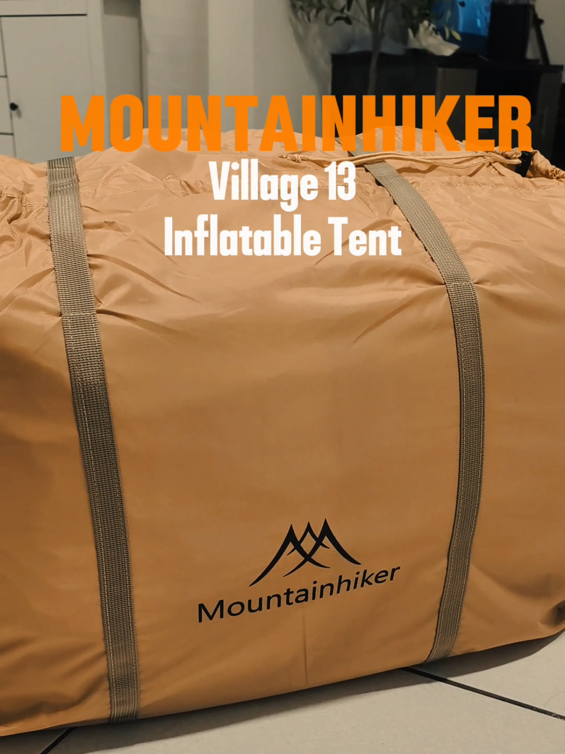 HOT ITEM🔥 Ready Stock🔥 Mountainhiker Village 13 Inflatable tent Color Khaki & Black Material - 210D Titanium black rubber oxford cloth Size - 405cm x 280cm x 195cm Weight - Approximately 22kg Included TPU door👍 Limited stock‼️ Siapa berminat Boleh tekan link Whatsapp dekat profile🤗 #mountainhiker #mountainhikerairtent #mountainhikerinflatabletent #mountainhikervillage13 #inflatabletent 