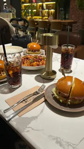 #اكسلبور #عشاء #تصويري #ترند #برجر 