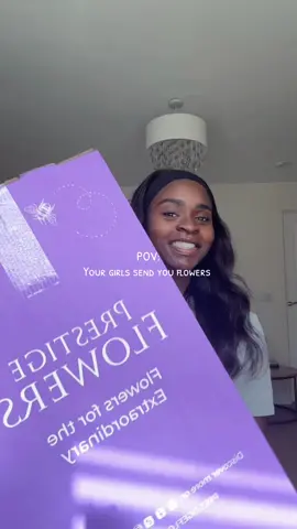 Unexpected deliveries, I love my girls 🥹🫶🏾  . . . . #flowers #weddinganniversary #blessd #besties  
