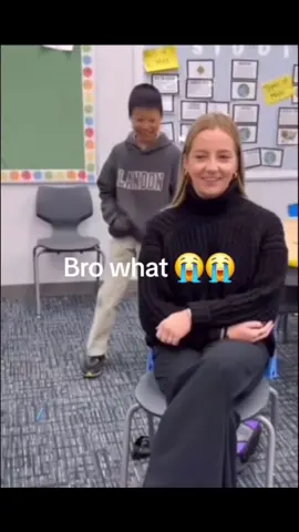 I can’t bro 😭🙏 #fyp #teacher #meme #school #funny 