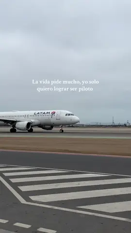 Confía 🙌 #aeropuerto #pilotocomercial #airbus320 #aviacion #boeing777 