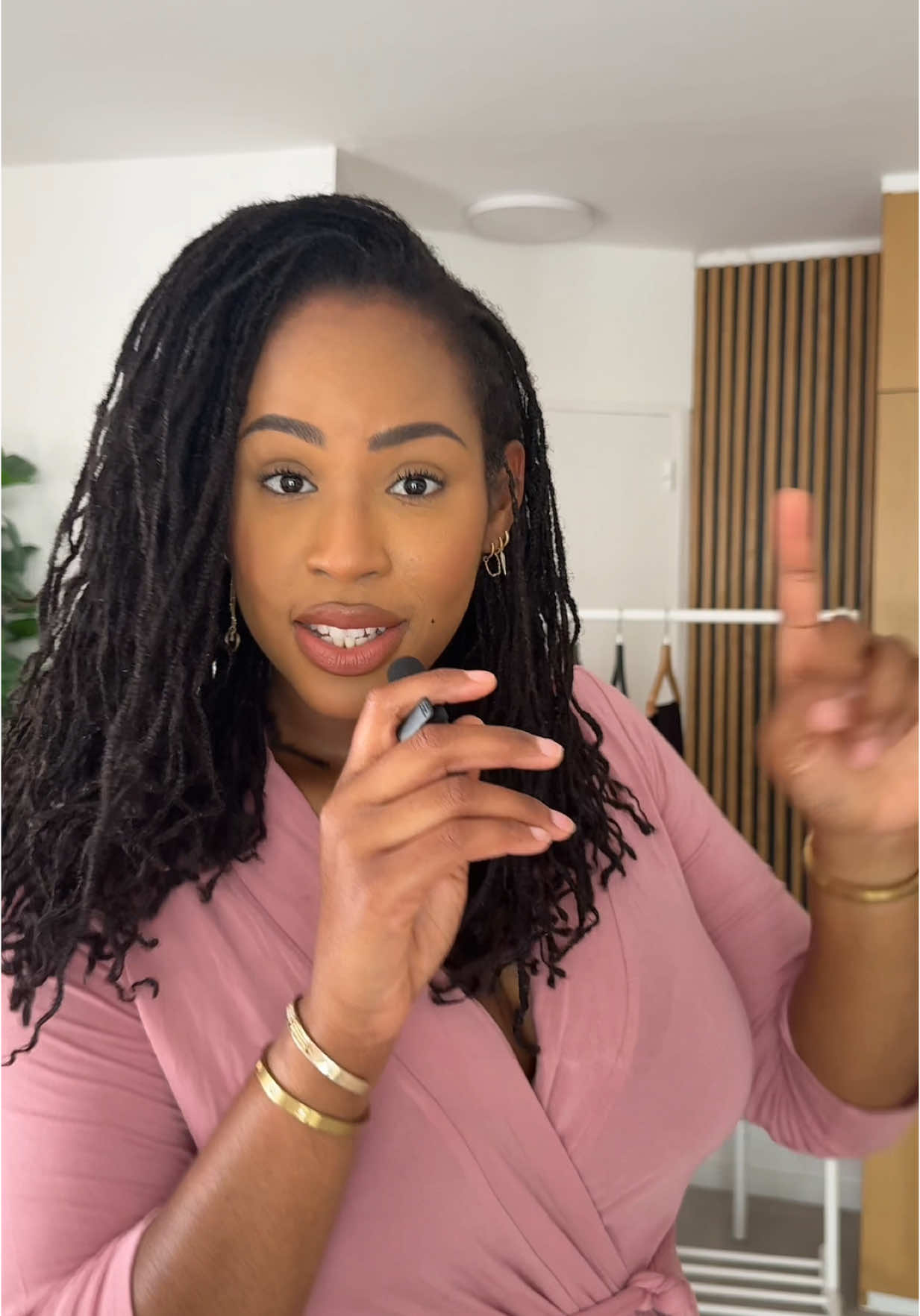 Être stylé dans se ruiner ? C’est possible ! #conseilenimage #stylistepersonnelle  #femmeronde #coachingenimage #stylistedemode 