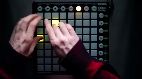 #dubstep #nostalgia #skrillex @skrillex 