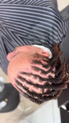 #locretwist and #locstyles ⛓️‍💥  #menshaircut #menslocstyles #menshairstyles 