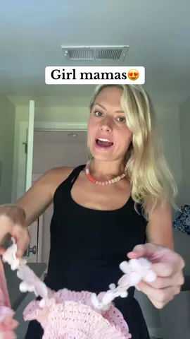 The cutest girl outfit!! 😍😍 #babygirlootd #babygirloutfit #twopieceset #girlmoms 