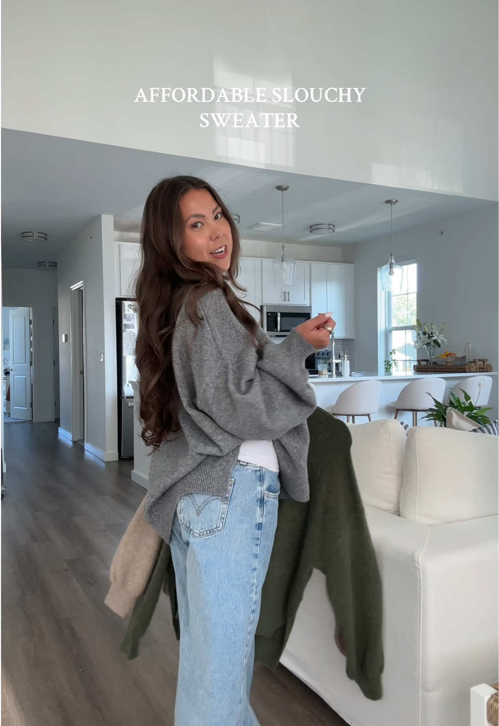 my fall fashion ESSENTIAL sweater 🤍 wearing size large! #sweater #oversizedsweater #fallsweaters  #affordablefashion #fallfashion