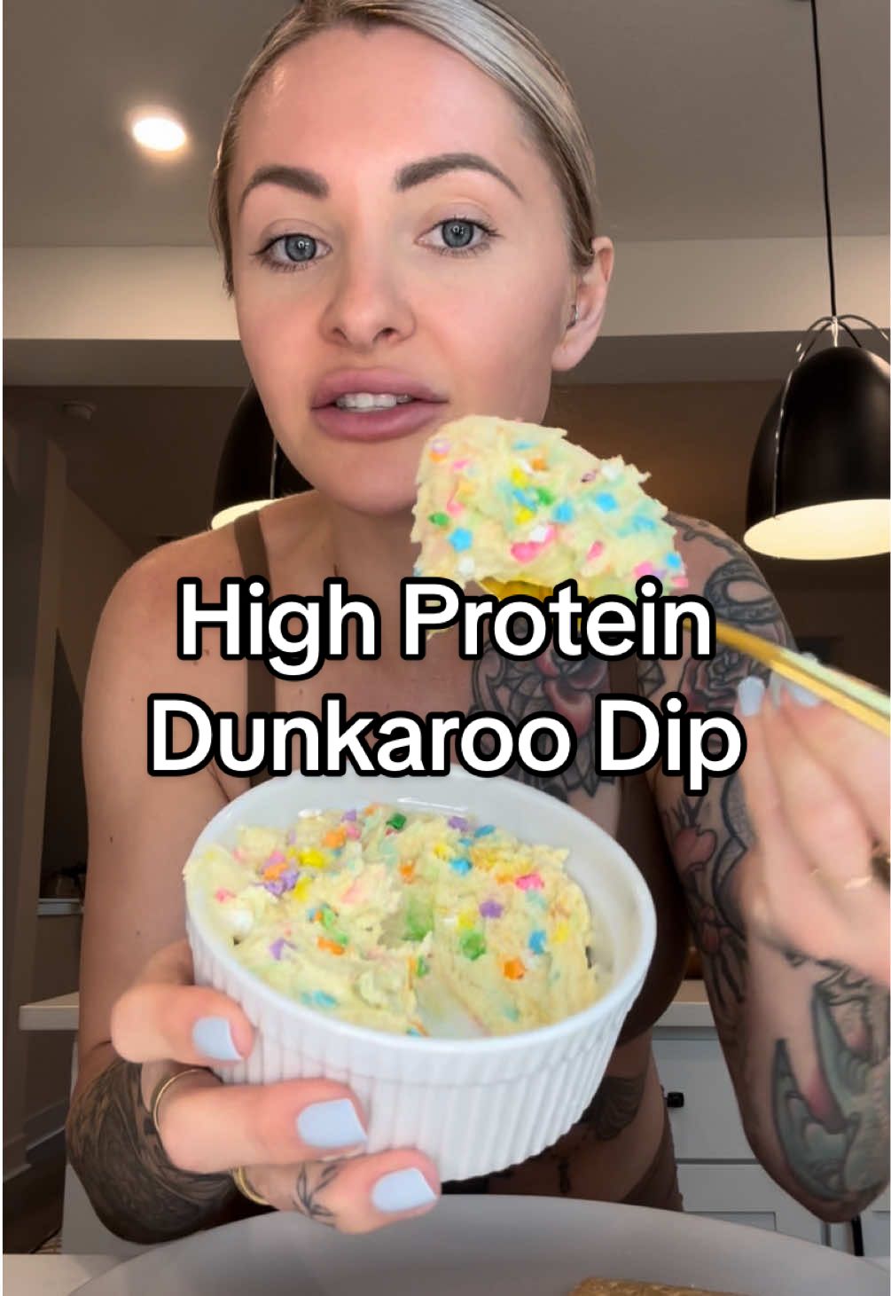 Dunkaroo dip for weight loss?! SAY LESS 🔥🎉 Macros for the dip: 306 cals, 34P, 31C, 6F